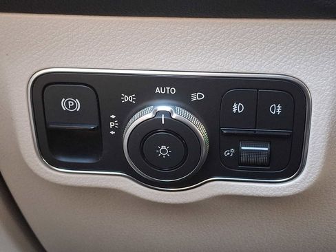 Used 2026 Mercedes-Benz GLB 250 4MATIC image 20