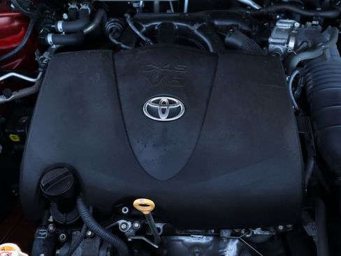 Used 2022 Toyota Highlander Platinum image 32