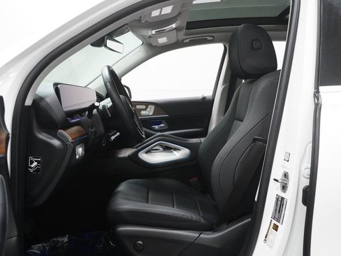 Used 2025 Mercedes-Benz GLE 350 4MATIC image 2