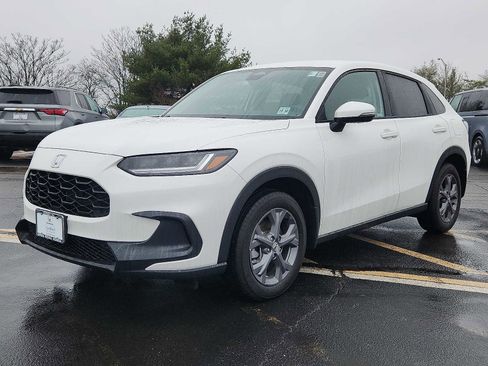 Certified 2026 Honda HR-V LX image 3