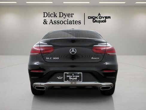 Used 2022 Mercedes-Benz GLC 300 4MATIC Coupe image 6