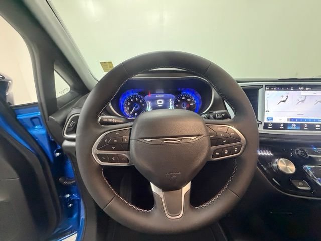 New 2027 Chrysler Pacifica Select FWD image 15