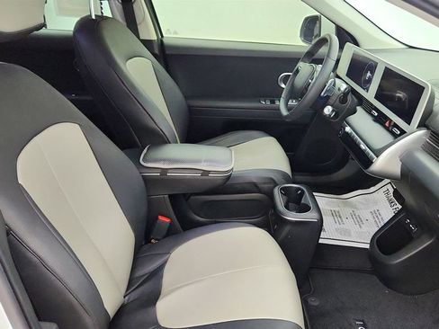 Used 2024 Hyundai Ioniq 5 SEL RWD image 21