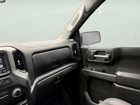 Used 2024 Chevrolet Silverado 1500 Custom AWD/4WD image 28