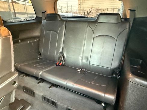 Used 2015 GMC Acadia SLT image 14