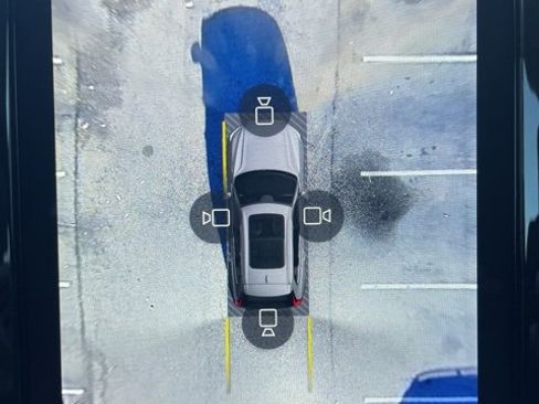 Certified 2025 Volvo XC60 B5 Plus image 21