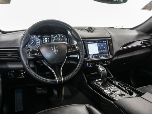 Used 2022 Maserati Levante GT image 7