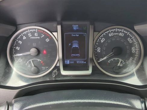 Certified 2021 Toyota Tacoma SR5 RWD image 19