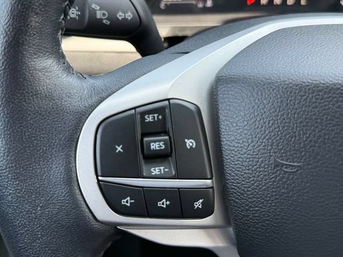 Certified 2023 Ford Explorer XLT w/ Equipment Group 202A AWD/4WD image 21