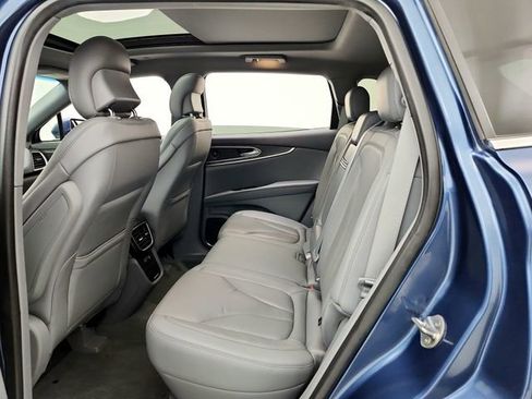 Used 2019 Lincoln Nautilus Reserve w/ Cargo Utility Package AWD/4WD image 45