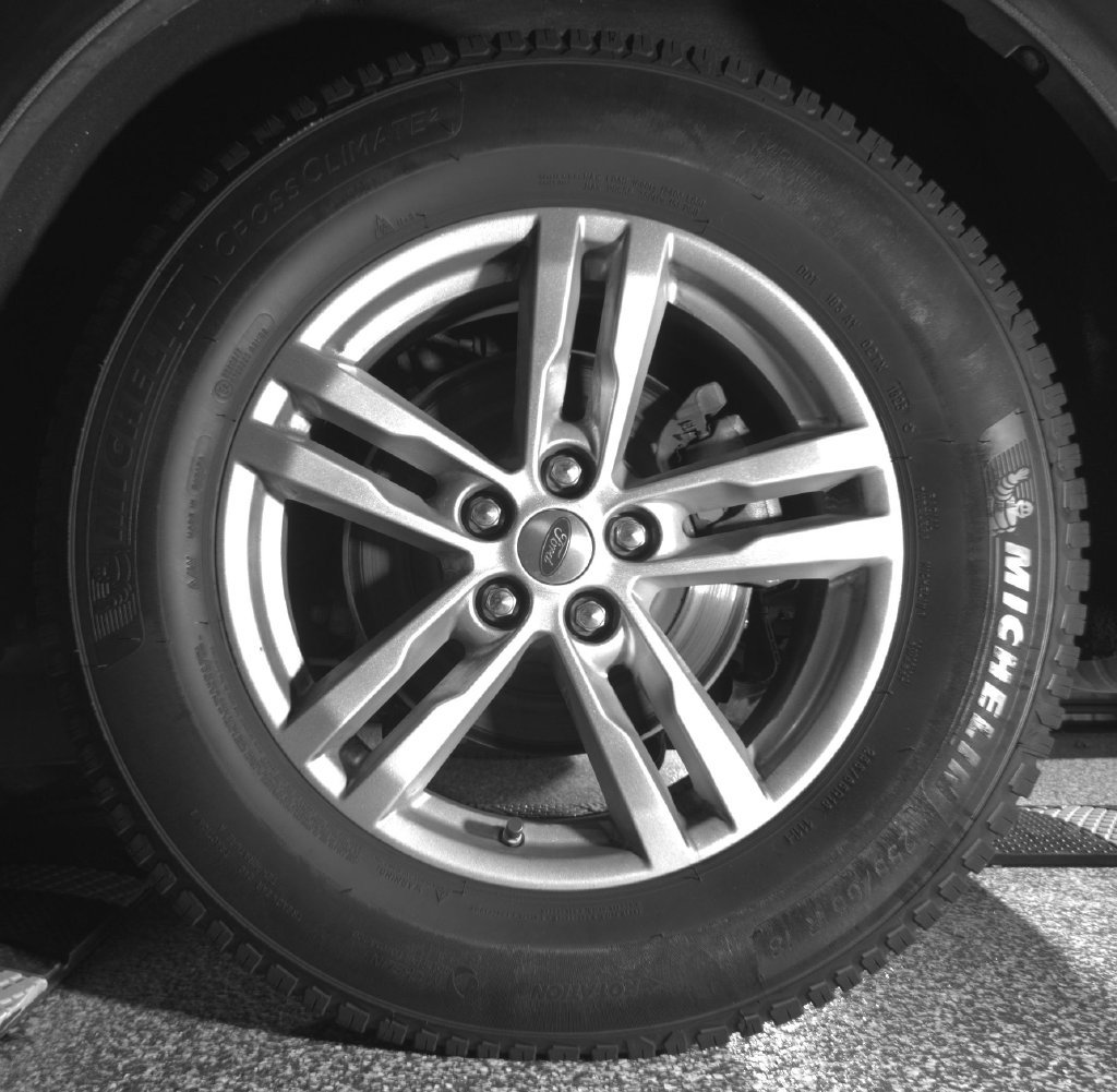 Used 2020 Ford Explorer XLT RWD image 13
