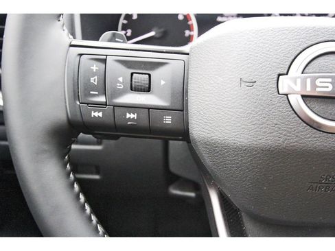 Used 2026 Nissan Rogue SV w/ SV Premium Package FWD image 13