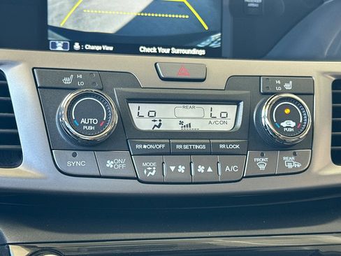 Used 2016 Honda Odyssey Touring image 19