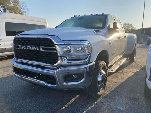 Used 2024 RAM 3500 Big Horn image 2
