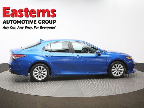 Used 2019 Toyota Camry LE image 43