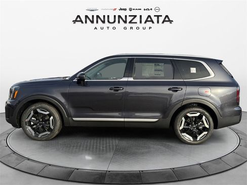 New 2025 Kia Telluride EX image 2