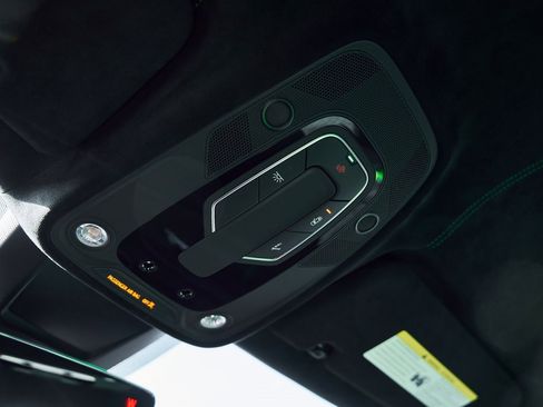 Used 2024 Lamborghini Urus Performante image 95