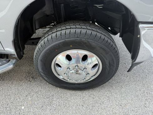 Used 2021 RAM 3500 Big Horn image 15