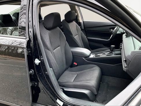 Used 2025 Honda Accord SE image 22