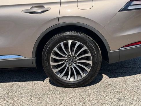 Used 2020 Lincoln Aviator Reserve w/ Equipment Group 201A AWD/4WD image 9