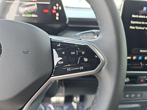 New 2025 Volkswagen ID. Buzz Pro S image 19
