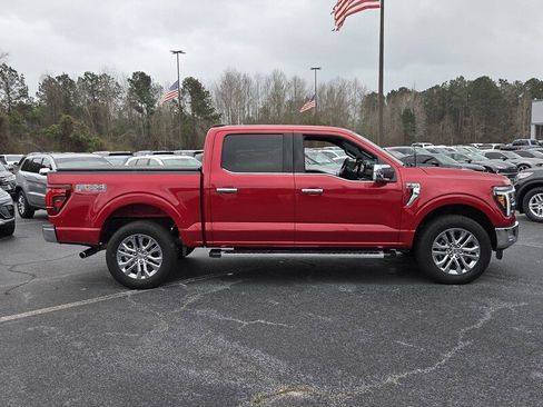 Used 2024 Ford F150 Lariat w/ FX4 Off-Road Package image 12