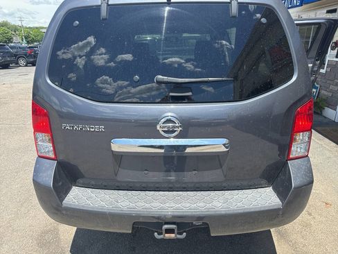 Used 2011 Nissan Pathfinder S AWD/4WD image 8