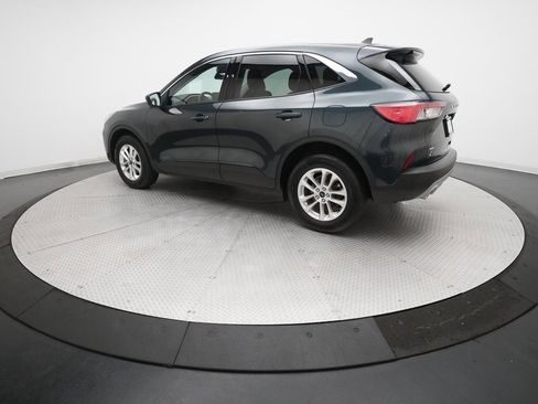 Used 2022 Ford Escape SE w/ Cold Weather Package image 12