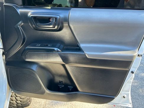 Used 2019 Toyota Tacoma SR5 image 25