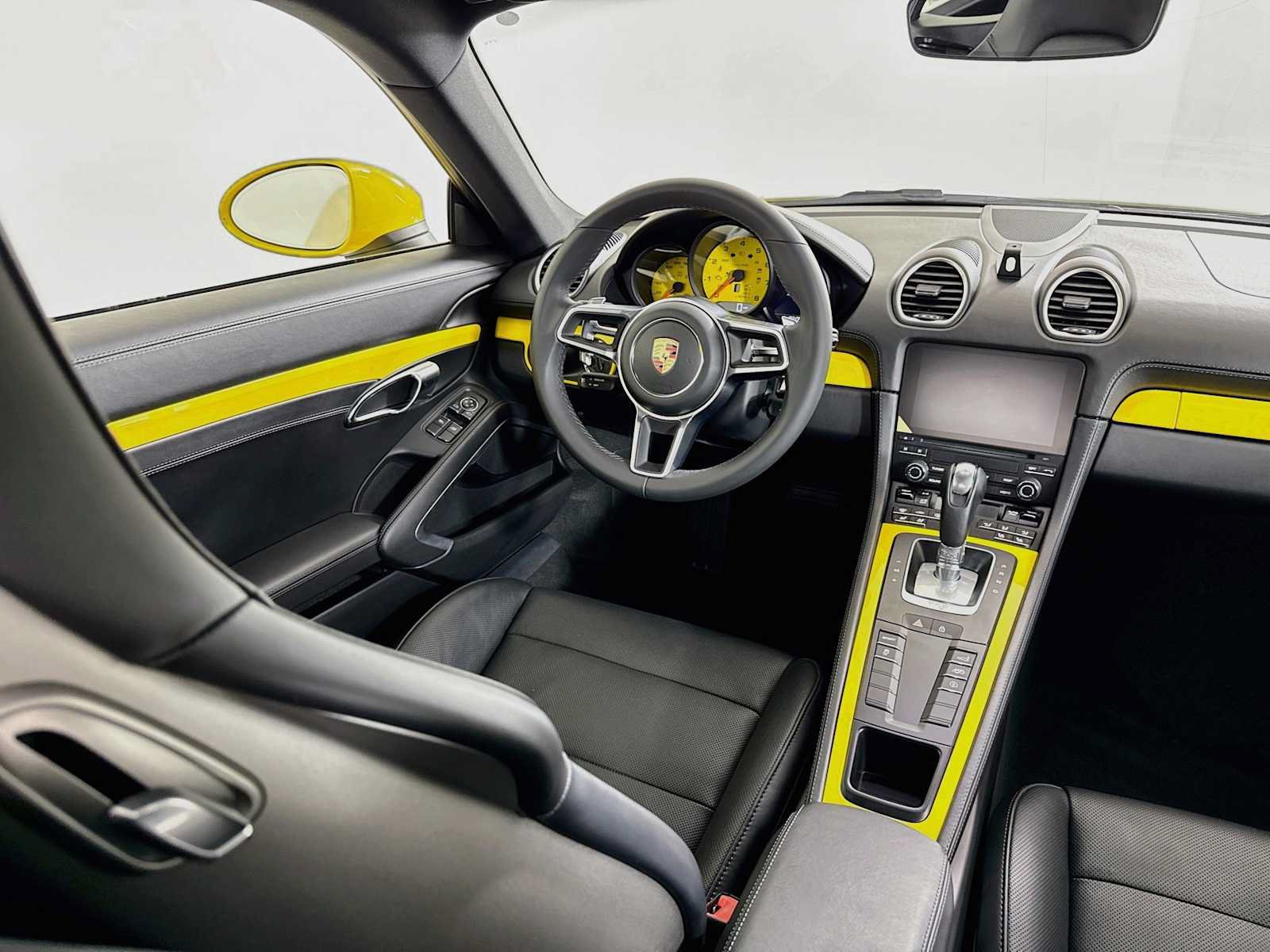 Certified 2023 Porsche 718 Cayman RWD image 22