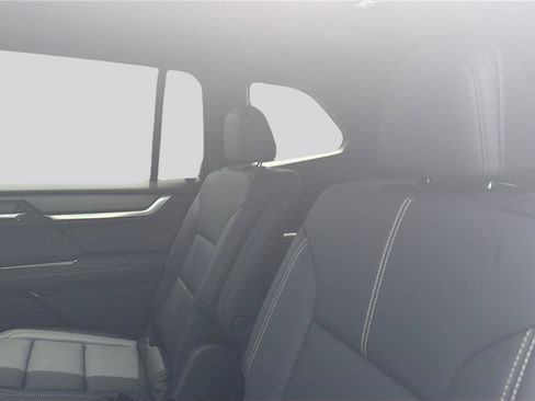 New 2026 GMC Acadia Elevation w/ Elevation Premium Package AWD/4WD image 20