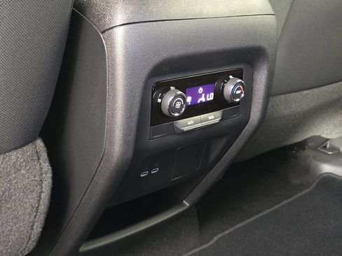 New 2026 Chevrolet Traverse LT w/ Midnight/Sport Edition FWD image 32