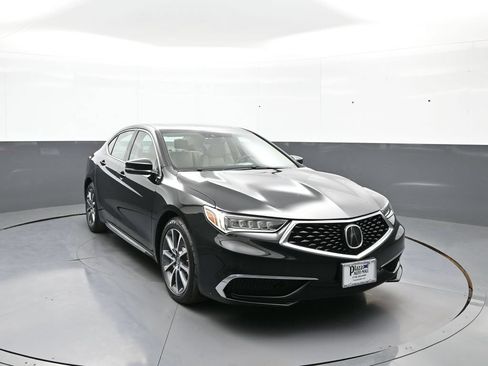 Used 2018 Acura TLX V6 w/ Technology Package FWD image 3