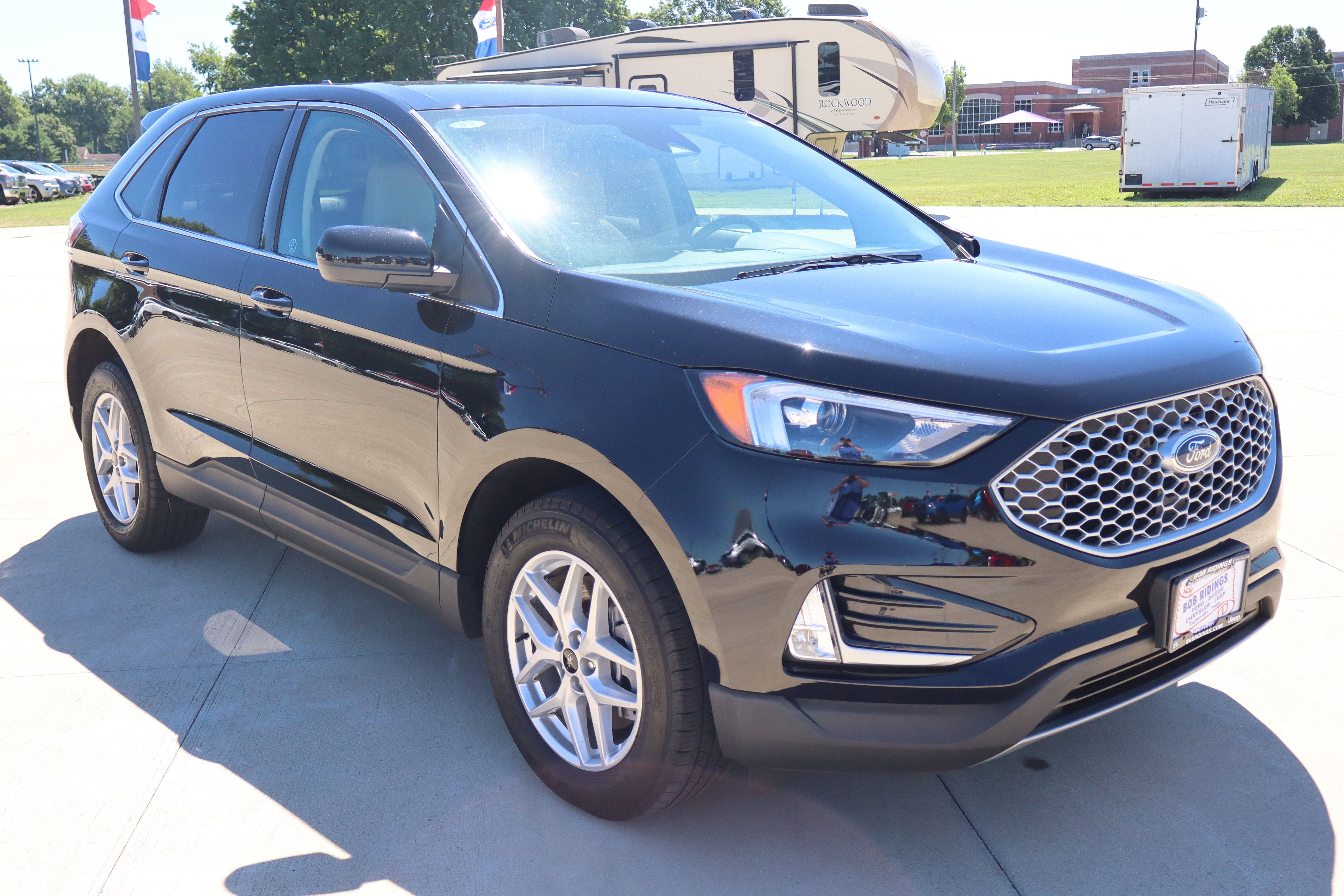 Used 2024 Ford Edge SEL w/ Convenience Package AWD/4WD image 4