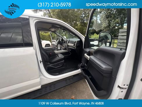 Used 2021 Ford F250 XLT w/ XLT Premium Package image 8