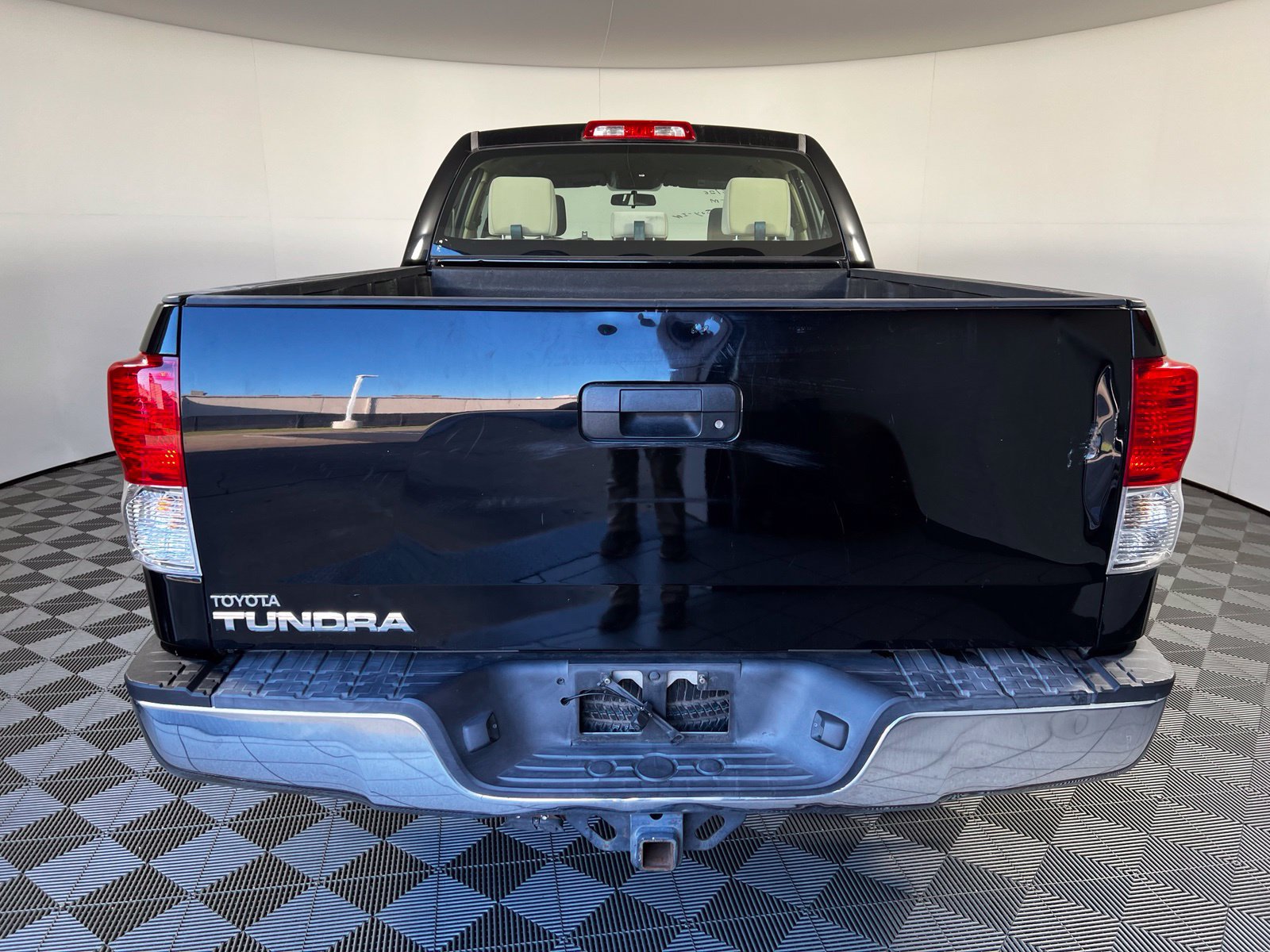 Used 2011 Toyota Tundra 2WD Double Cab w/ Tow Pkg image 6
