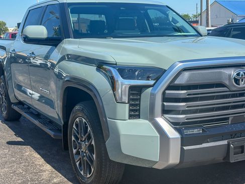 Used 2024 Toyota Tundra Limited w/ Power Package AWD/4WD image 3
