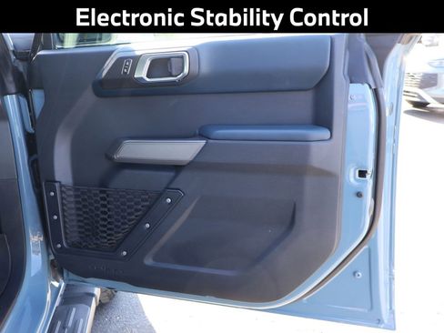 Used 2023 Ford Bronco Outer Banks image 11