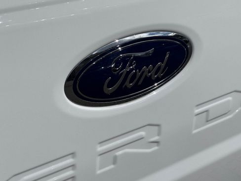 Certified 2025 Ford F250 XLT w/ FX4 Off-Road Package image 26