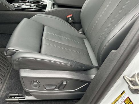 Certified 2025 Audi Q5 2.0T Premium Plus w/ Premium Plus image 22