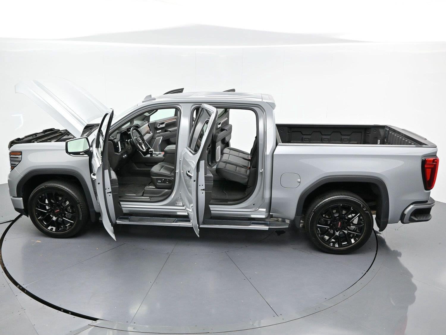Used 2025 GMC Sierra 1500 Denali w/ Technology Package AWD/4WD image 41