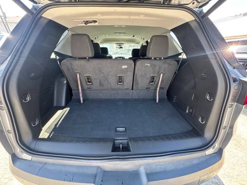Used 2019 Chevrolet Traverse LT FWD image 26