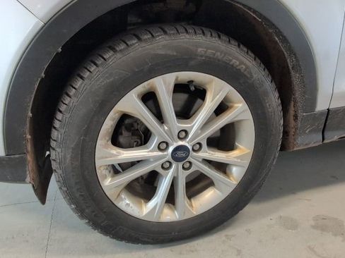 Used 2018 Ford Escape SE AWD/4WD image 9