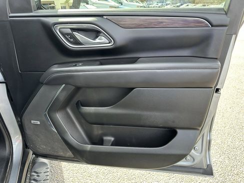 Used 2023 Chevrolet Tahoe Z71 w/ Luxury Package image 22