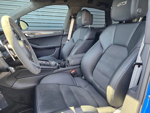 New 2026 Porsche Macan GTS AWD/4WD image 5