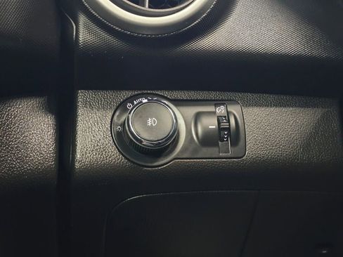 Used 2018 Chevrolet Sonic LT image 27