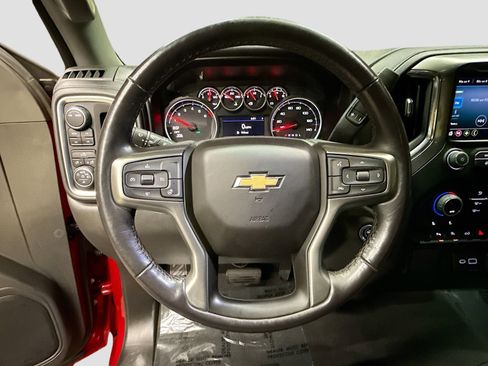 Used 2021 Chevrolet Silverado 1500 LT w/ Z71 Off-Road Package AWD/4WD image 14