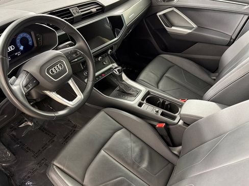 Used 2023 Audi Q3 2.0T Premium w/ Convenience Package image 9