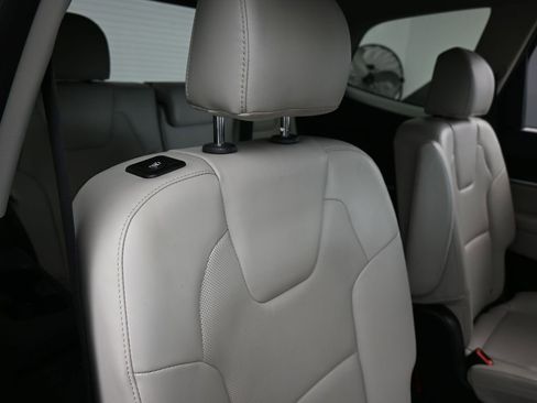 Used 2021 Kia Telluride S image 39