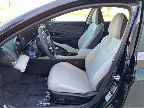 New 2026 Hyundai Elantra Limited image 10